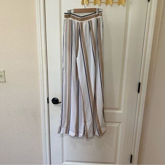 Lafayette 148 New York
Hester Vienna Striped‎ Wide-Leg Pants - Picture 5 of 8